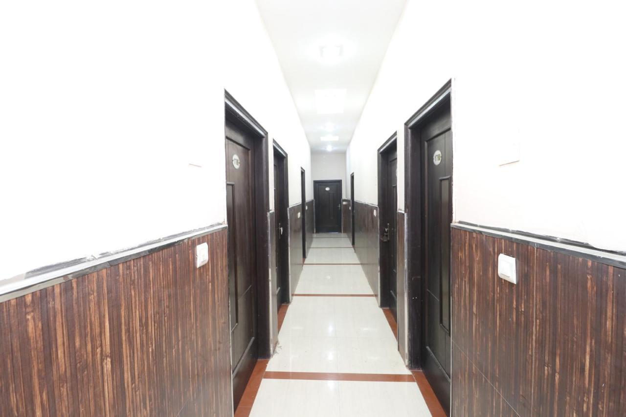 Spot On 43045 Hotel Vivek Plaza Shahpur  Luaran gambar